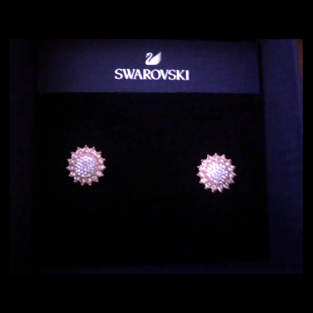 Swarovski Flower Studs